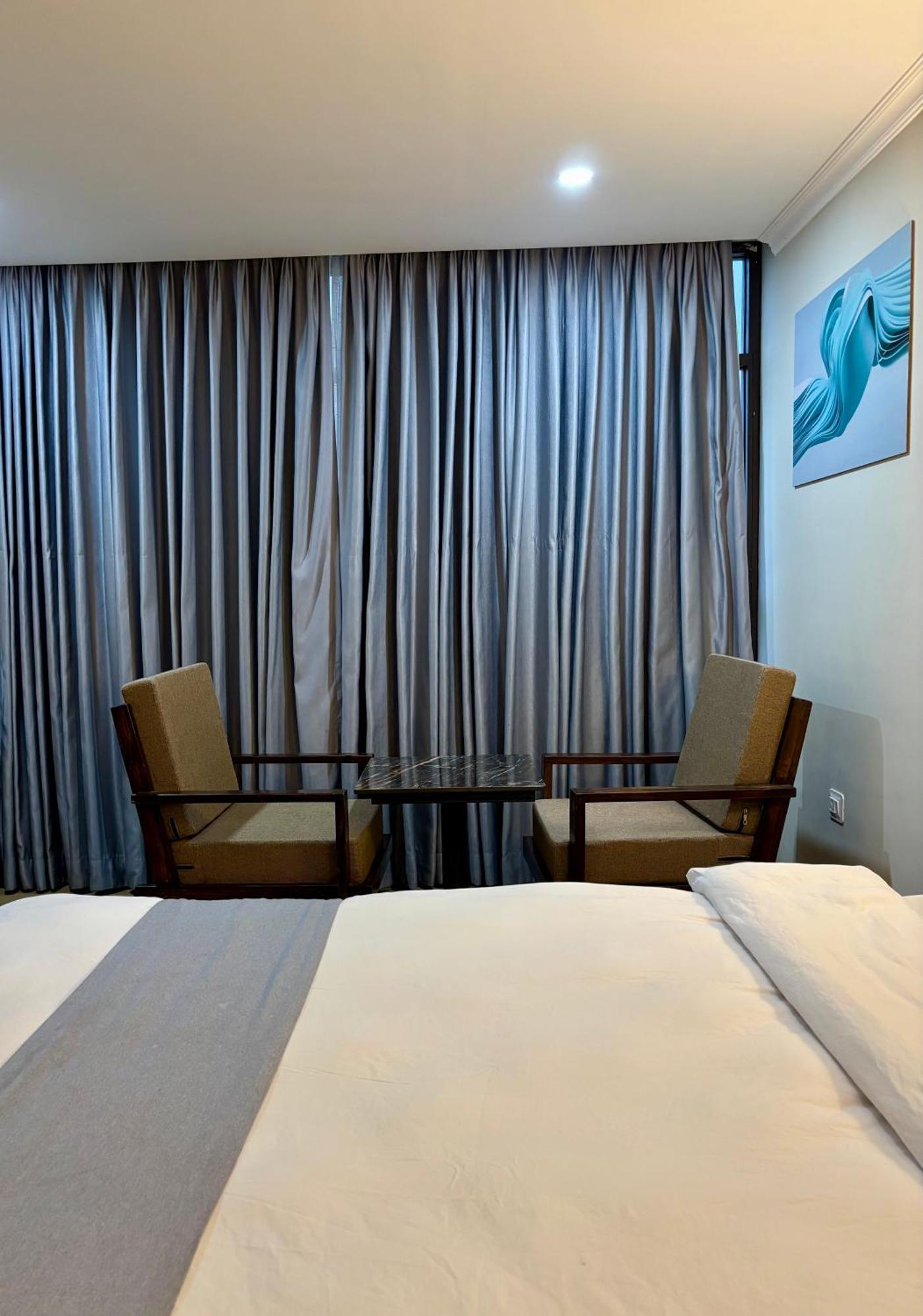 Hotel Gulmohar Bharatpur  外观 照片
